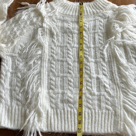 Altar’d State Sweater fringe on sides white balloon sleeves size L crewneck - Picture 12 of 16